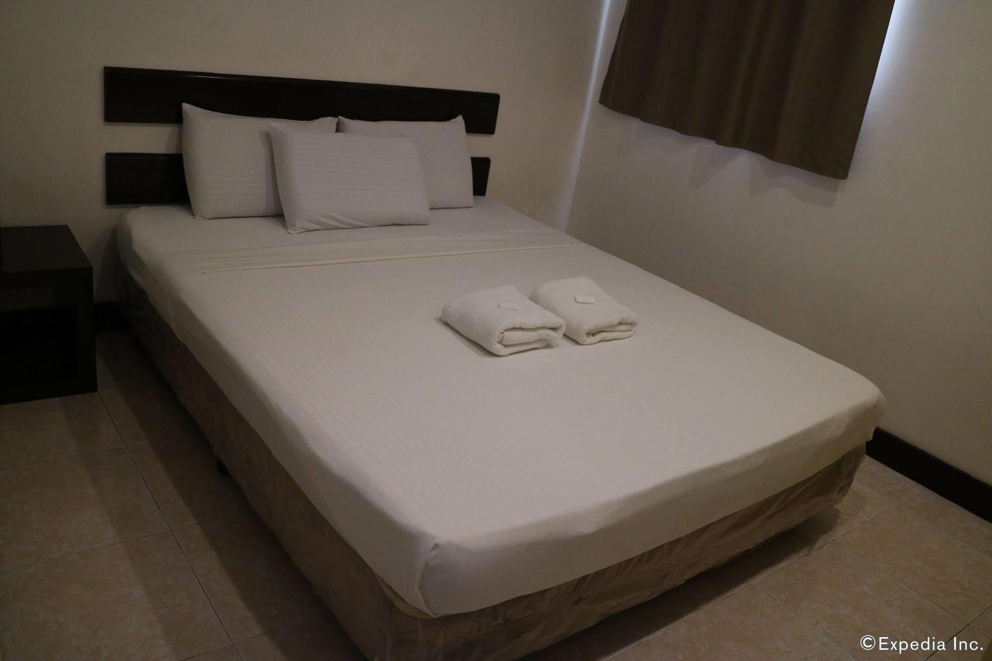 Ong Bun Pension House 일로일로 외부 사진