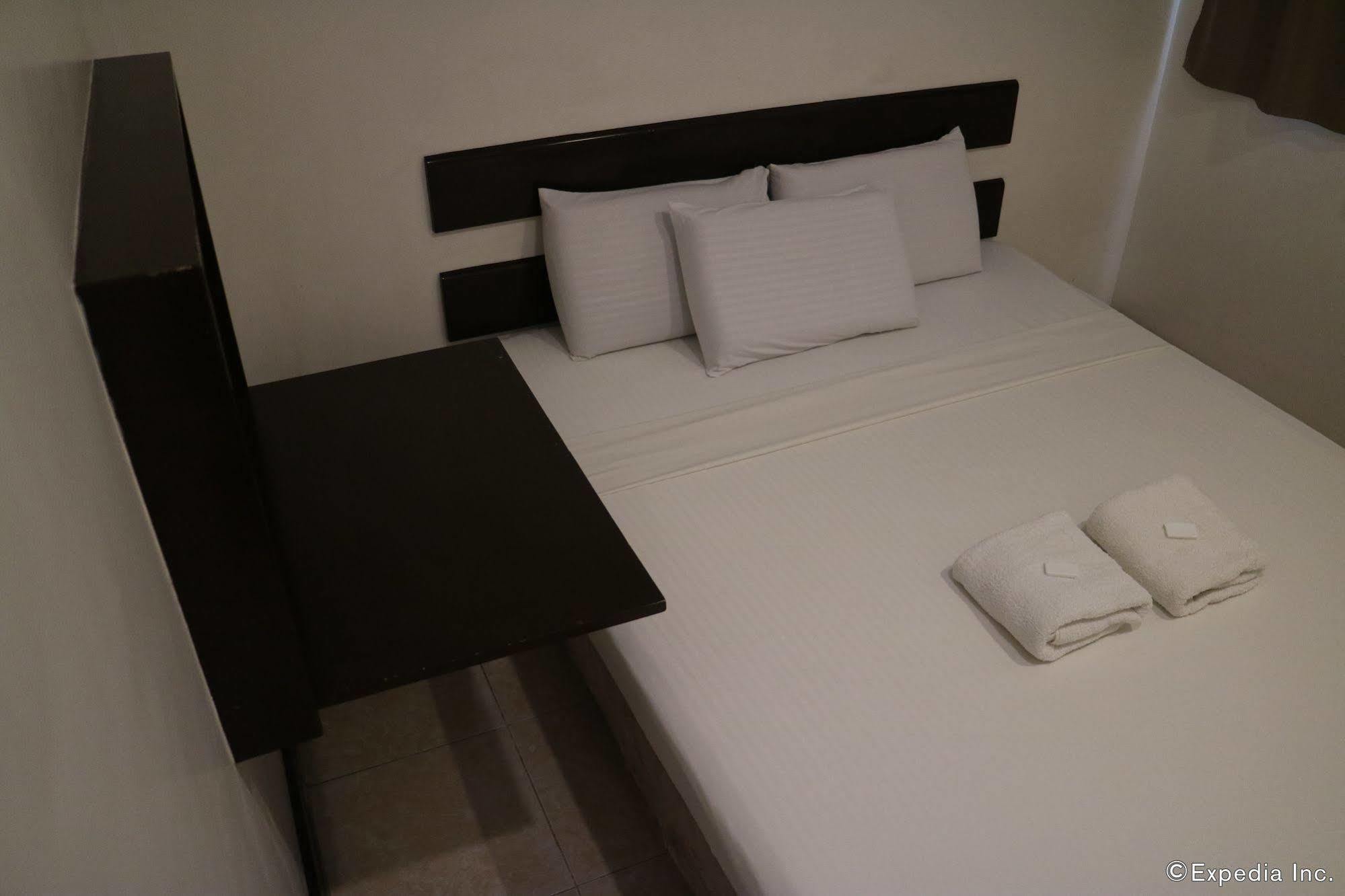 Ong Bun Pension House 일로일로 외부 사진