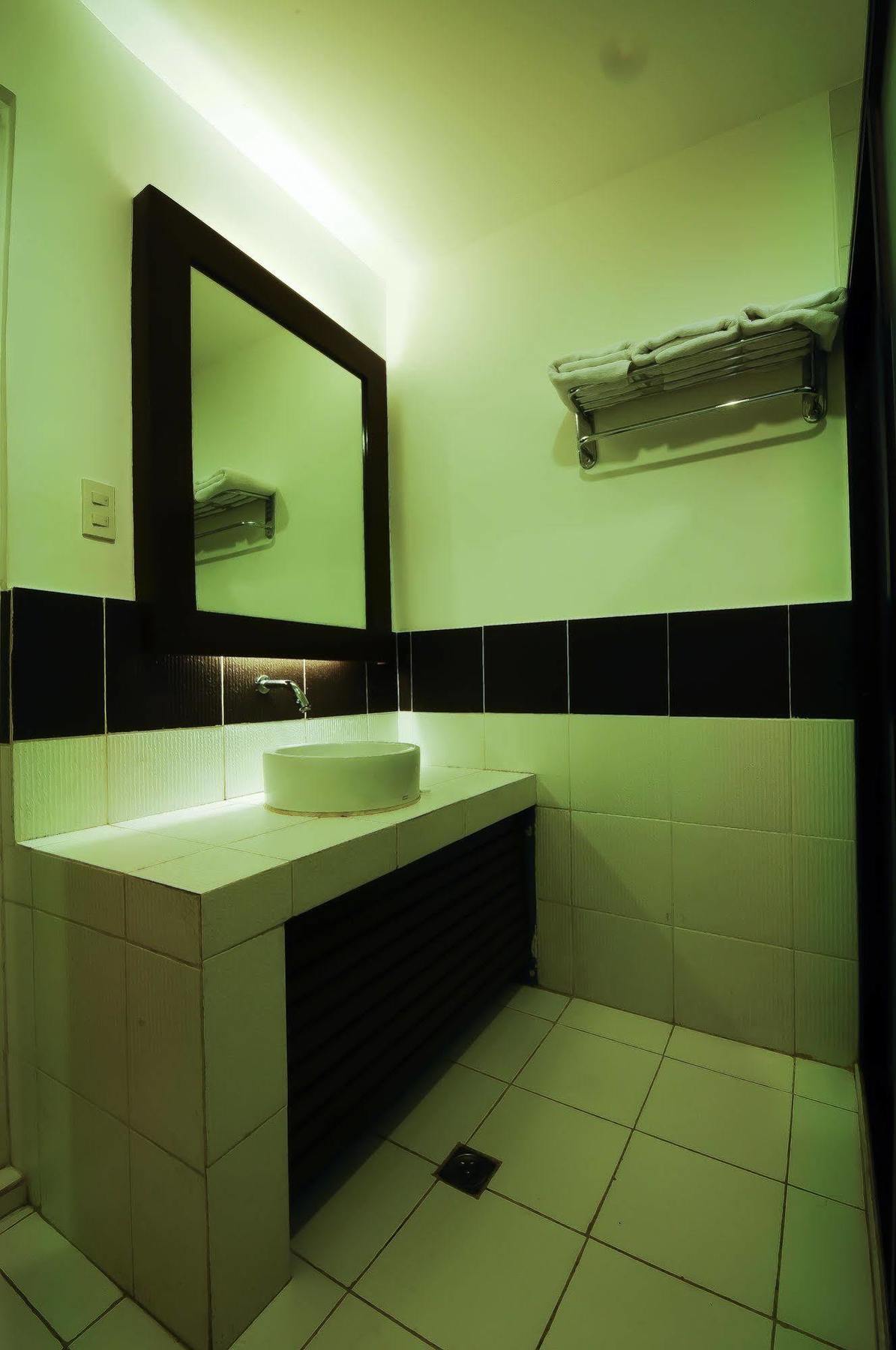 Ong Bun Pension House 일로일로 외부 사진